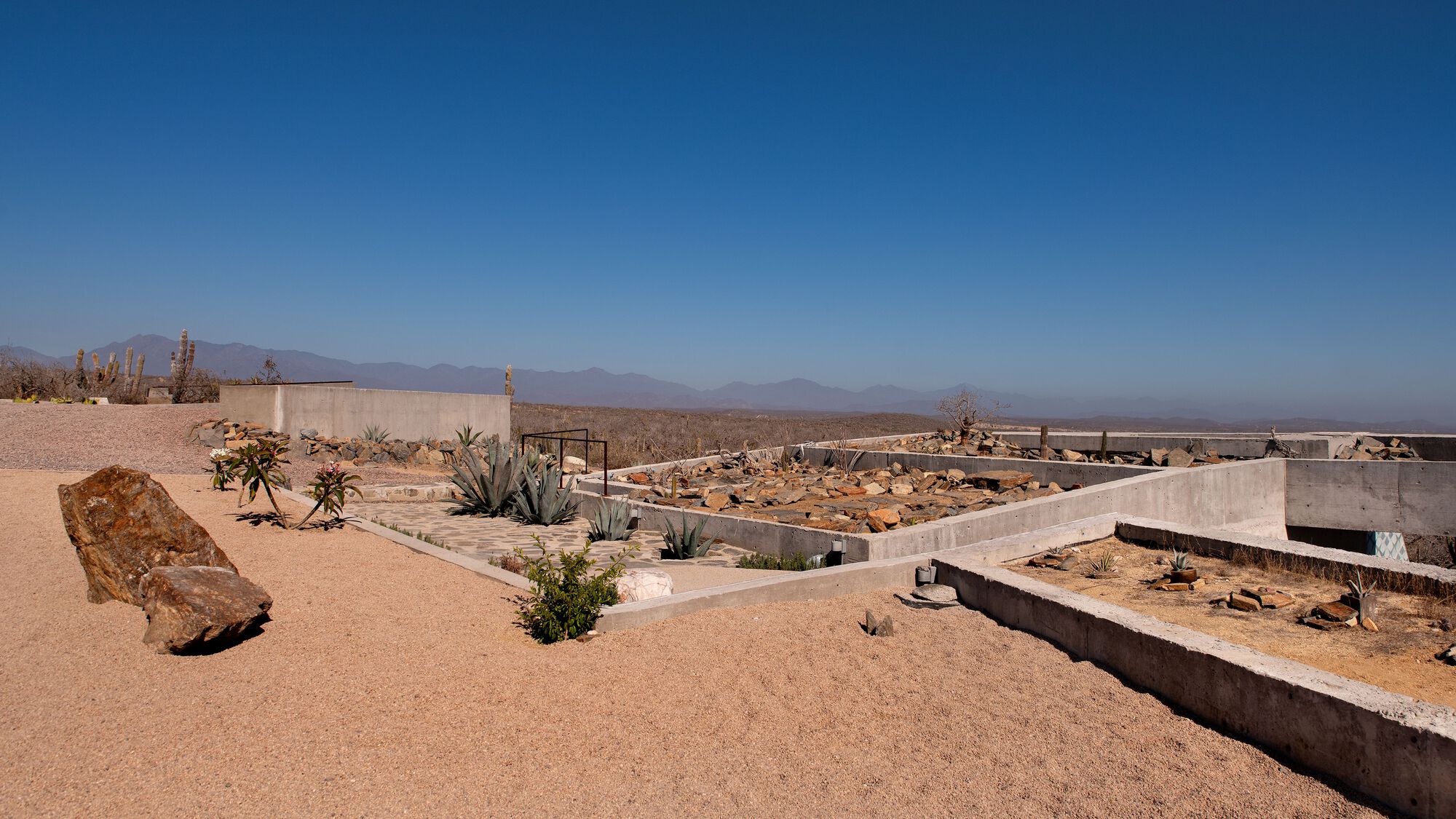 隐蔽的房子 / 隐藏的屋子丨墨西哥丨Taller de Terreno-24