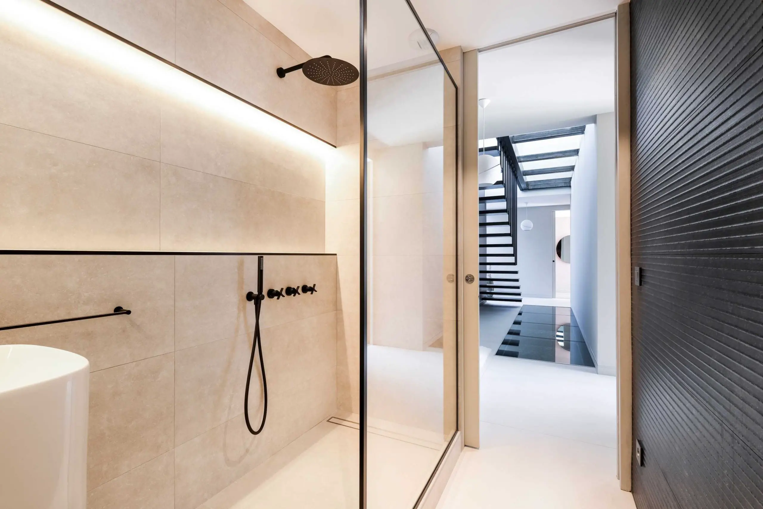 现代设计别墅 | 自然与艺术的完美融合-20