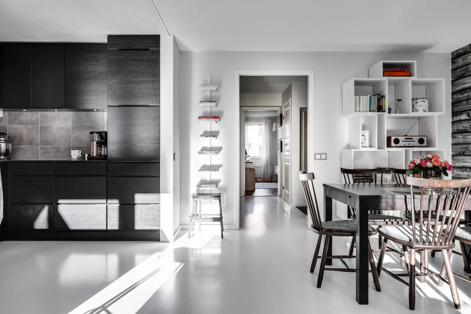 瑞典 76m²公寓，对比鲜明的设计魅力-3