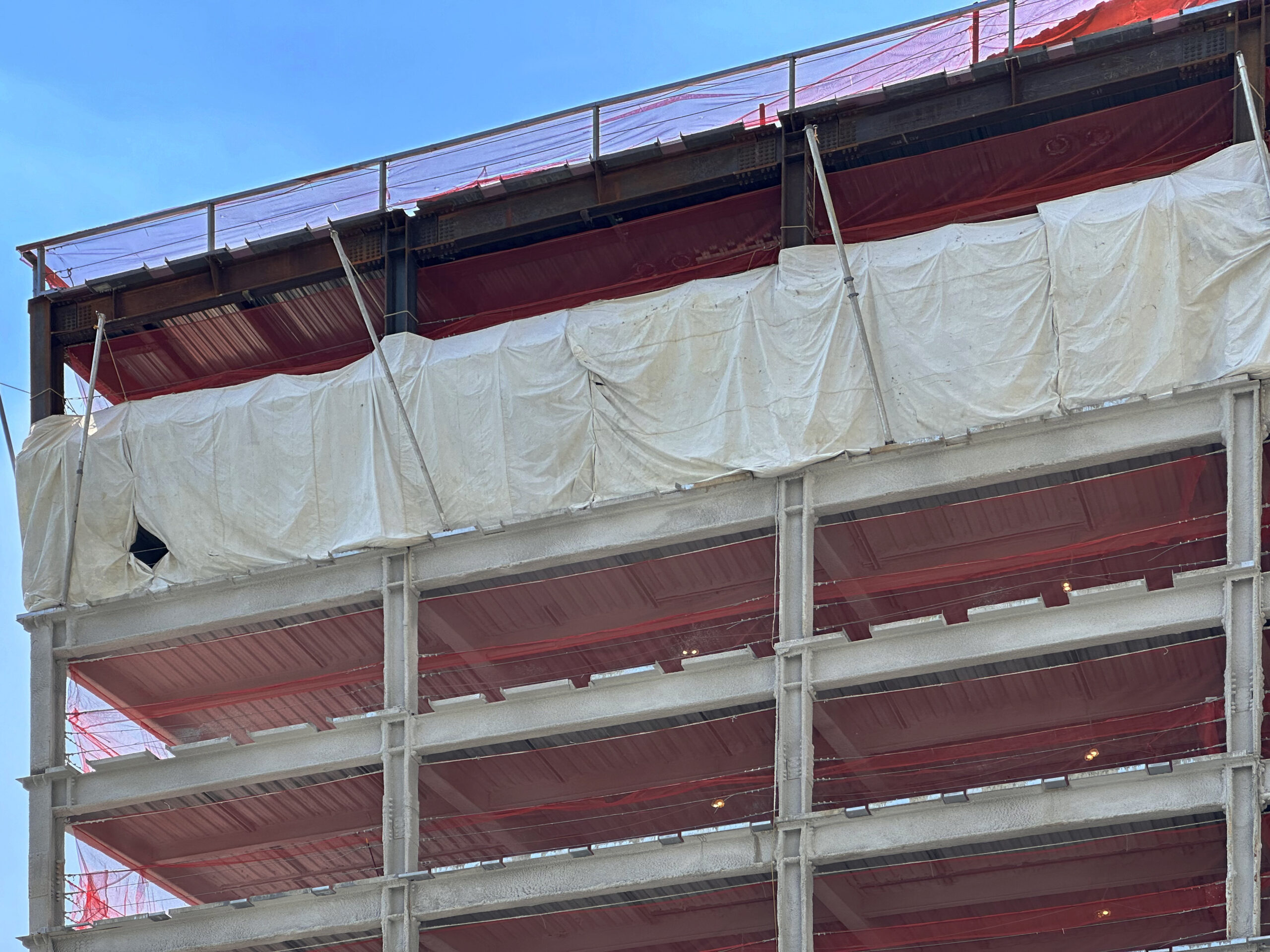 Façade Installation Progresses on The Hospital For Special Surgery's Expansion on Manhattan's Upper East Side - New York YIMBY-9