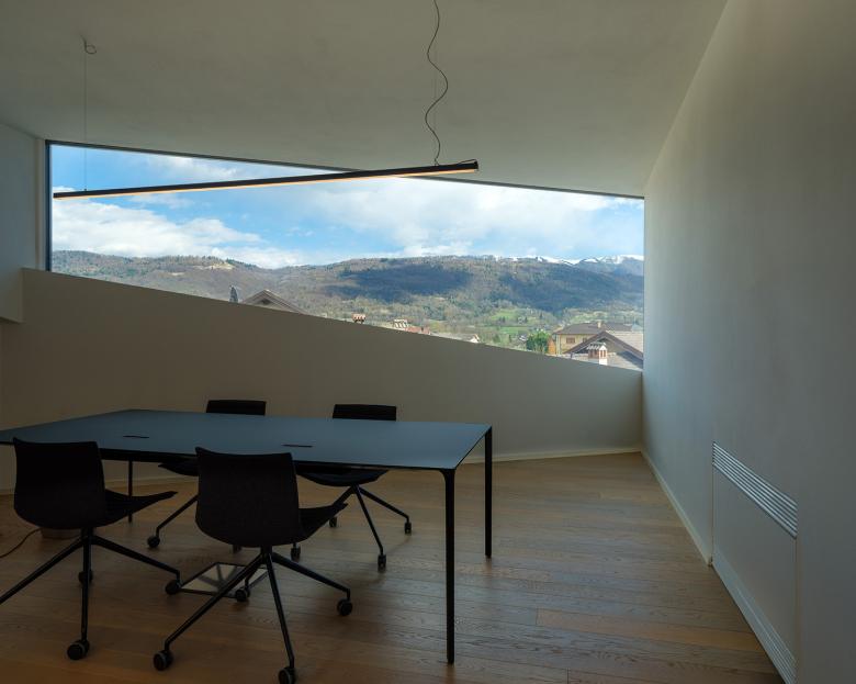 Farmacia Riva 药房丨意大利丨Gherardiarchitetti-10