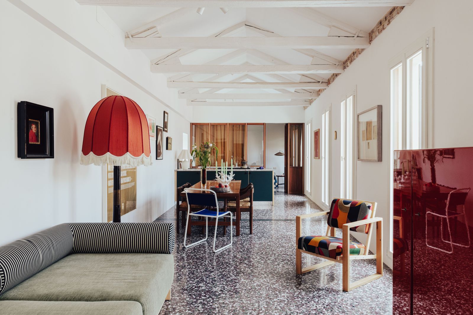 威尼斯昏暗小公寓改造为明亮通风住宅丨意大利-6