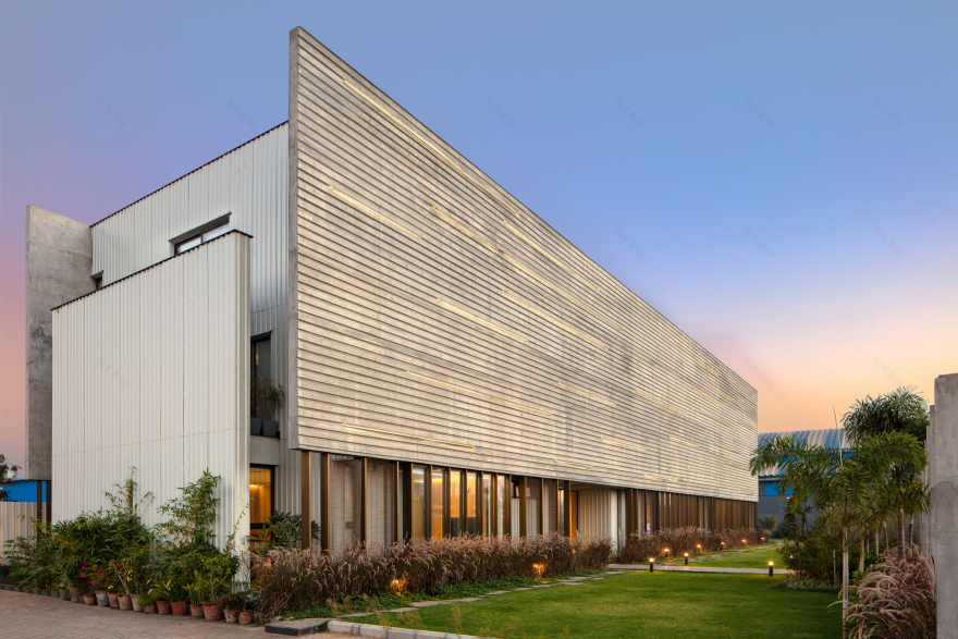 La·con Steel Plant 办公楼丨印度丨Urbanscape Architects-20