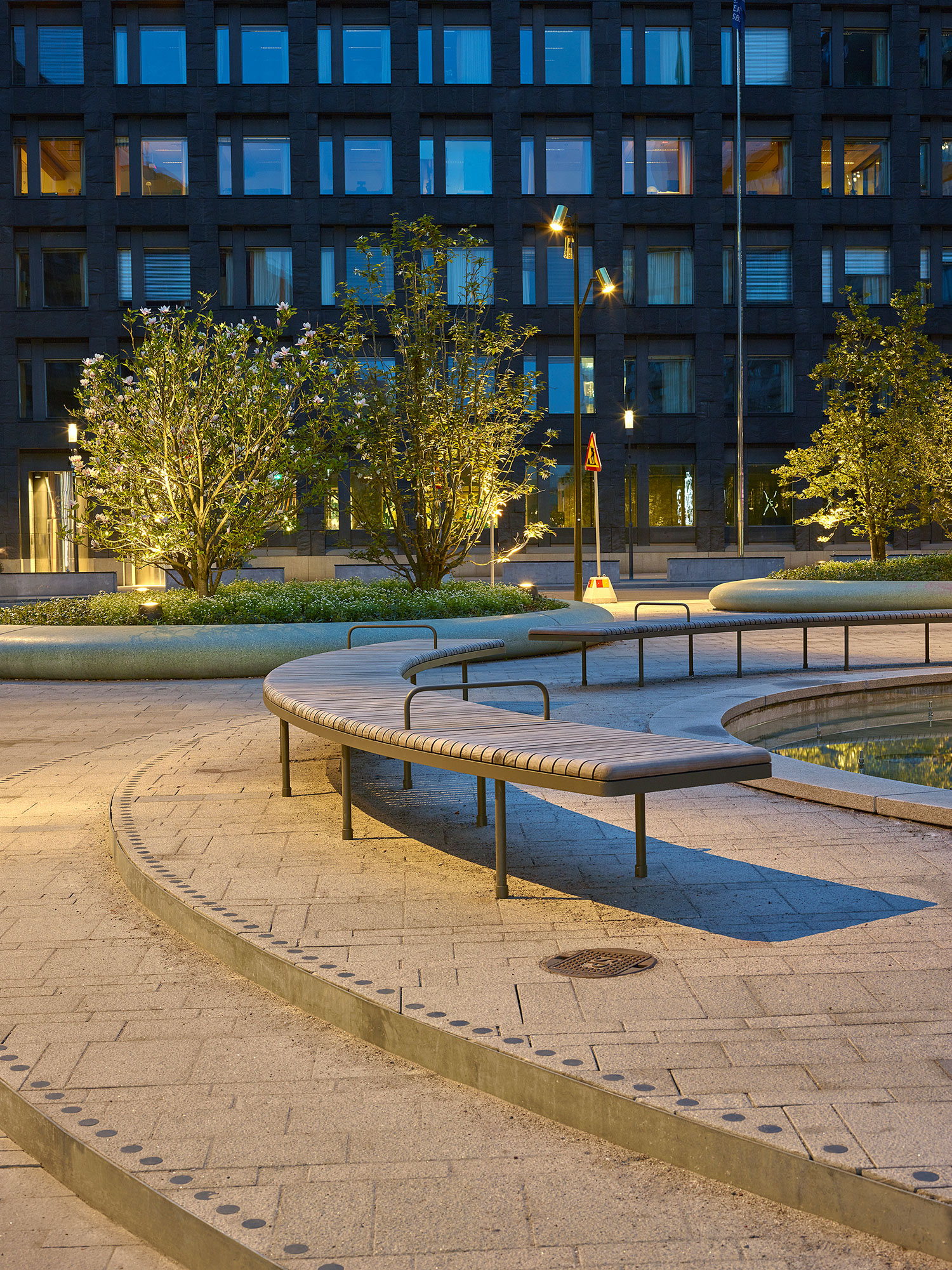 瑞典斯德哥尔摩 Brunkebergstorg 广场景观设计-11