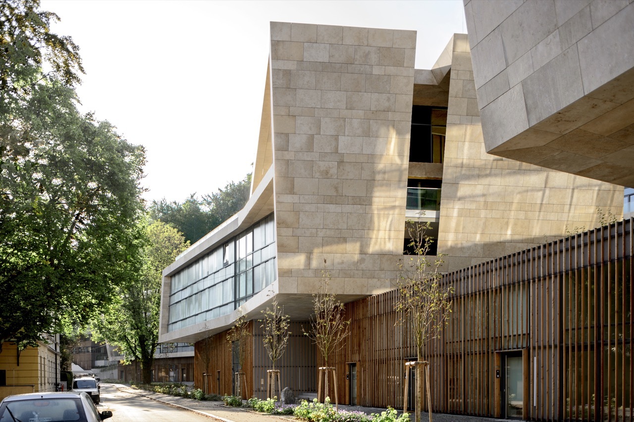 奥地利萨尔斯堡珍宝住宅区——自然与建筑的和谐对话-15