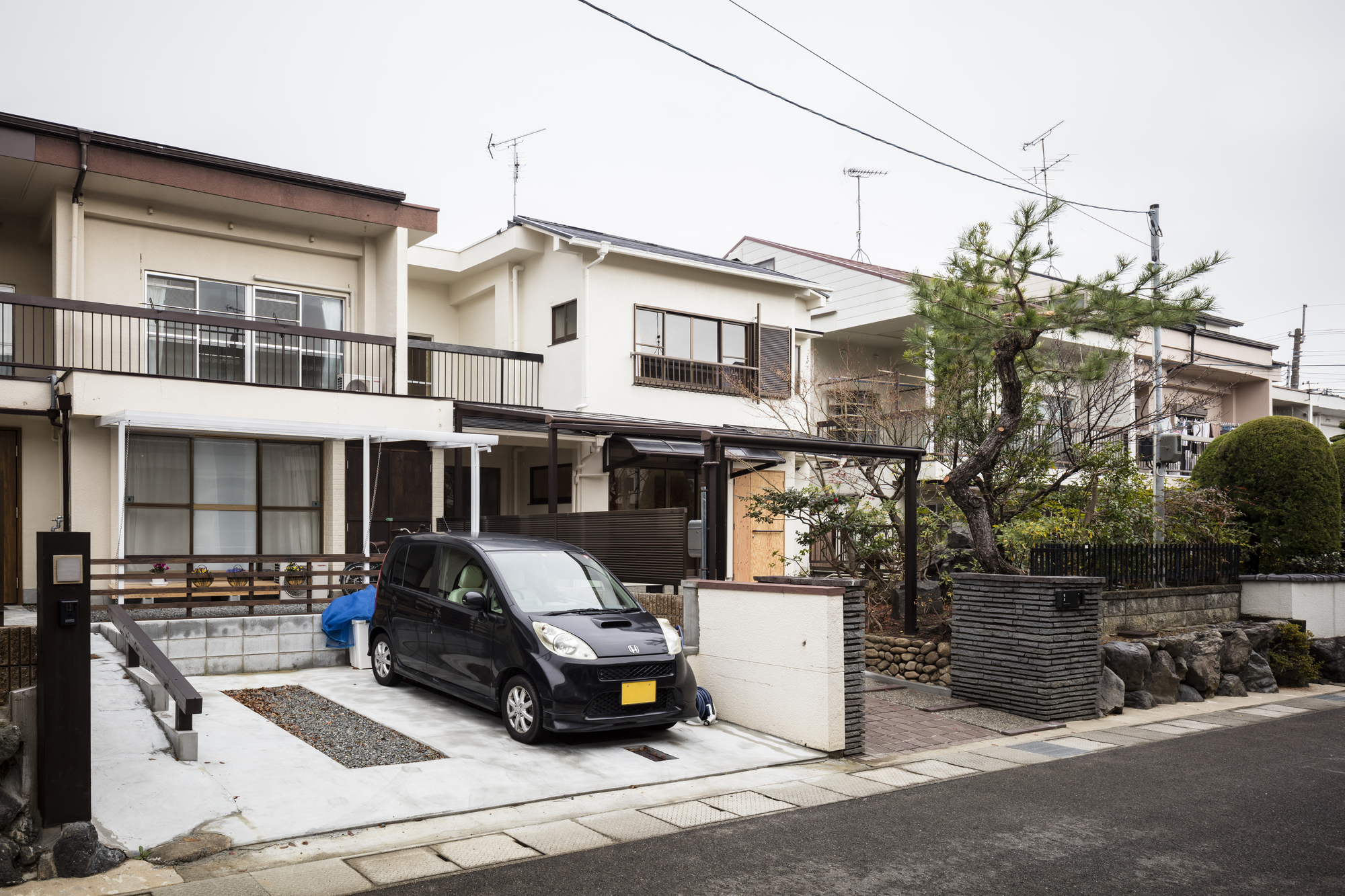 House in Oyamazaki / Shimpei Oda Architect's Office + Atelier Loowe-36