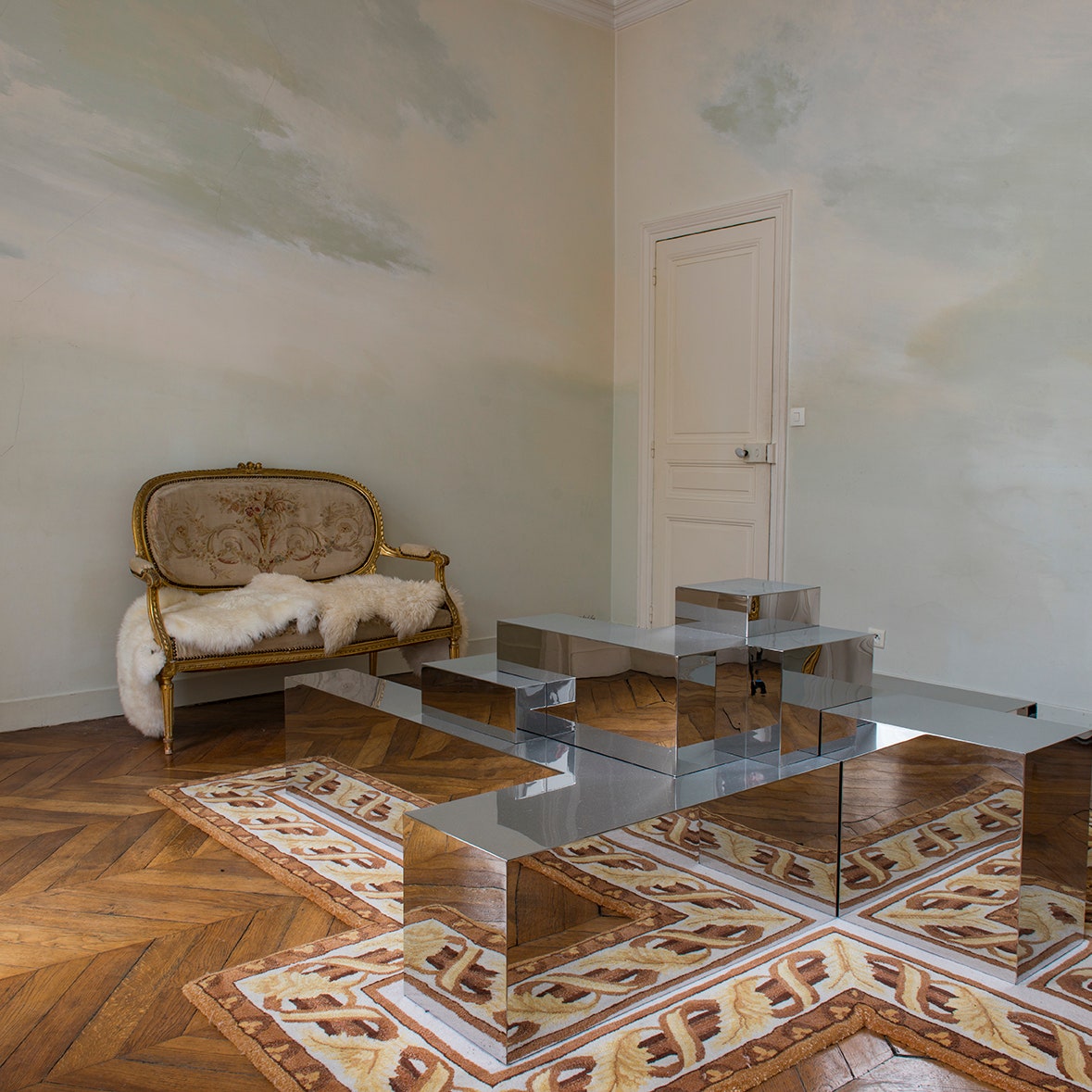 巴黎艺术家公寓 | 古典与创新的完美融合-0