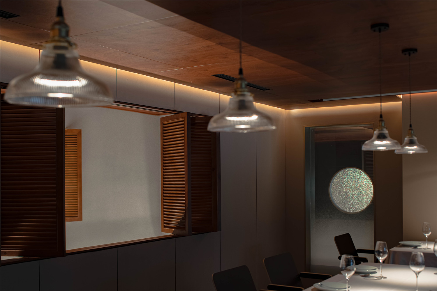 船舱里的干式熟成牛排坊 | 赵 ZHAO 空间设计解读-13