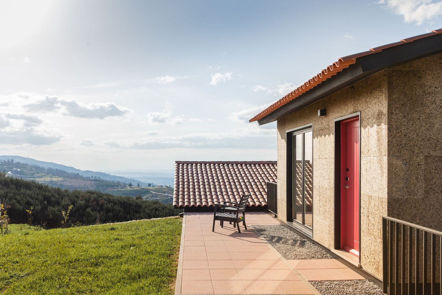 葡萄牙山脉中的和谐身心灵康养中心丨PLATAFORMArq-61