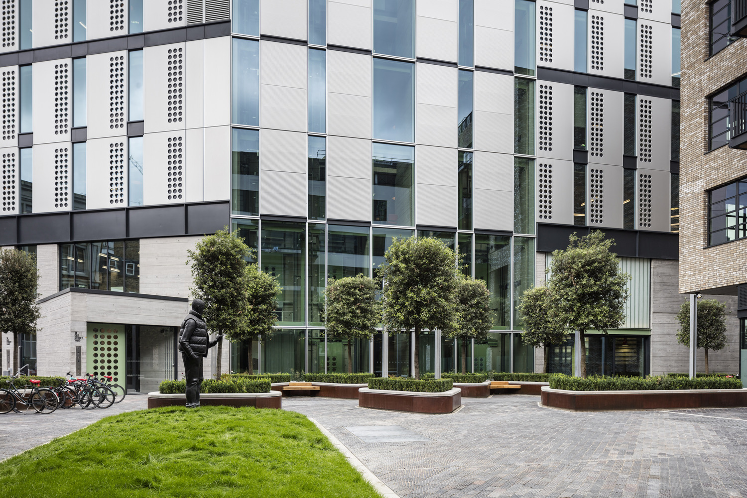 伦敦创新地标“白领工厂”-46