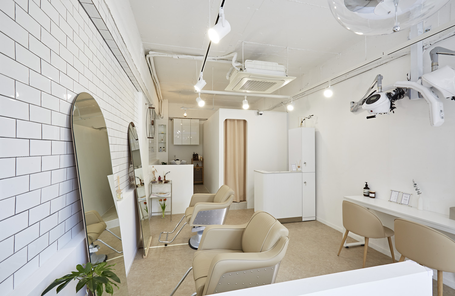 简约白调 12 坪美容室设计-8