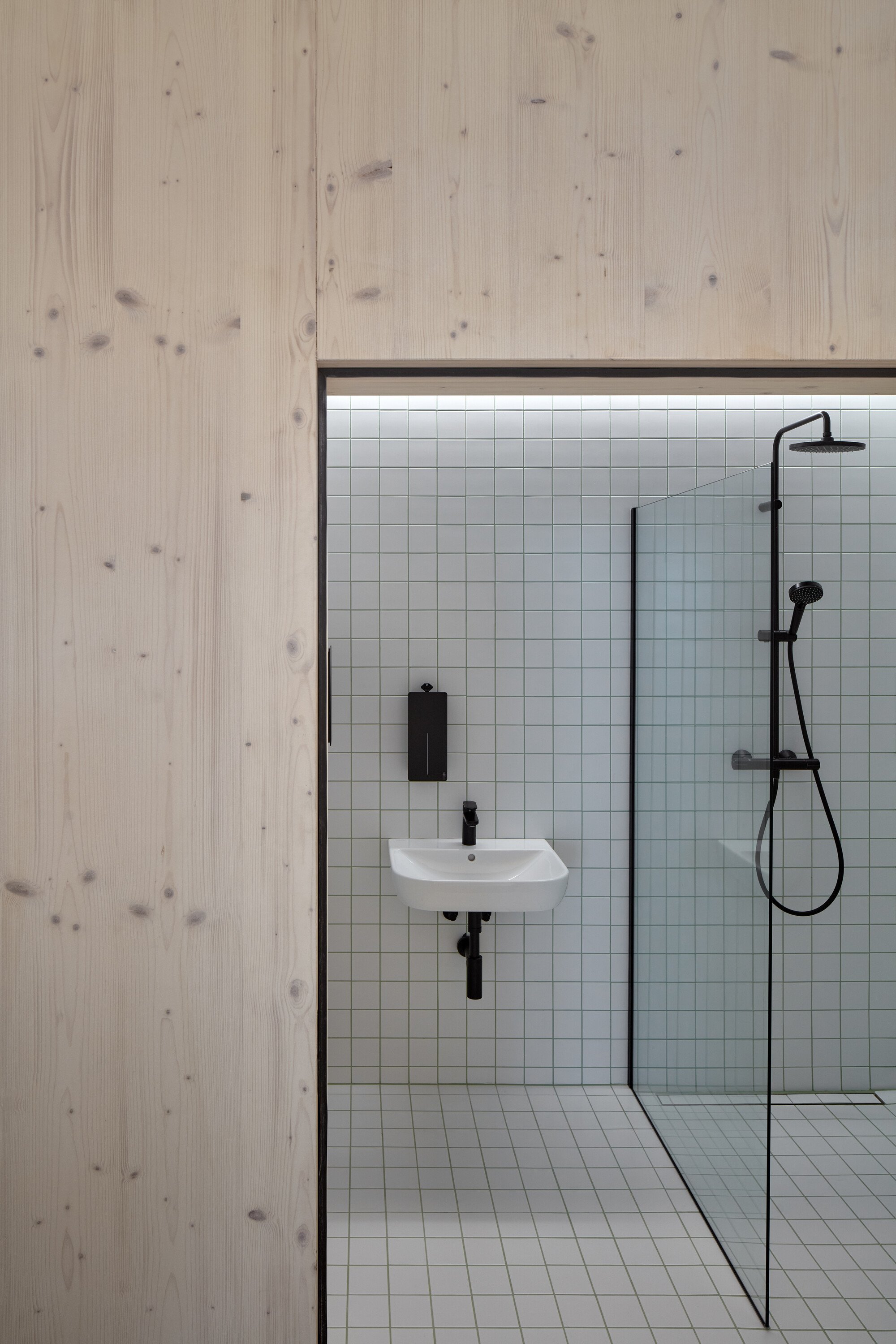 Klouboucká 森林总部丨俄罗斯丨Mjölk architects-32