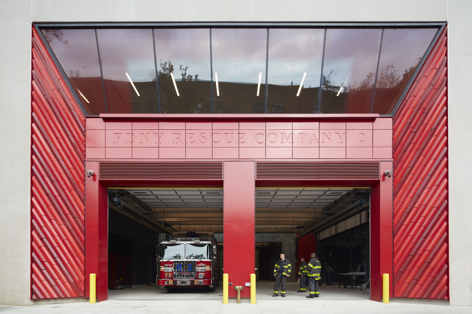 纽约市消防局救援二连设施丨美国纽约丨Studio Gang-2