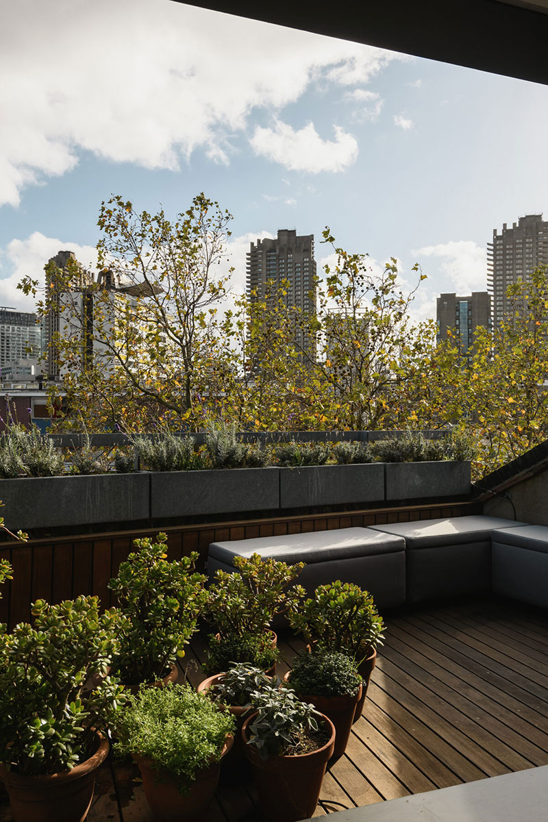 伦敦前仓库改造的时尚单身公寓-11