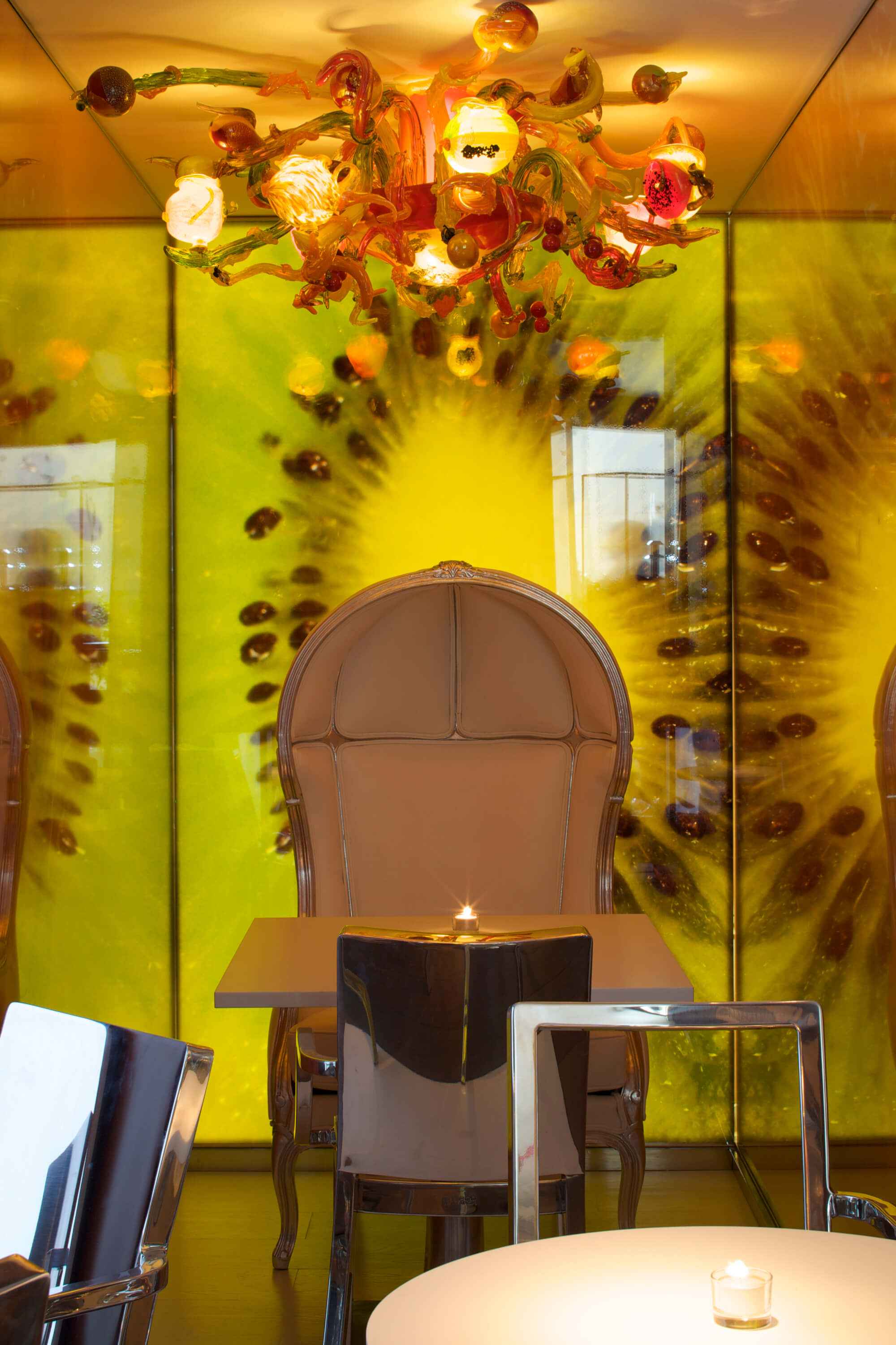 PARADIS DU FRUIT, AVENUE GEORGES V PARIS Philippe Starck-0