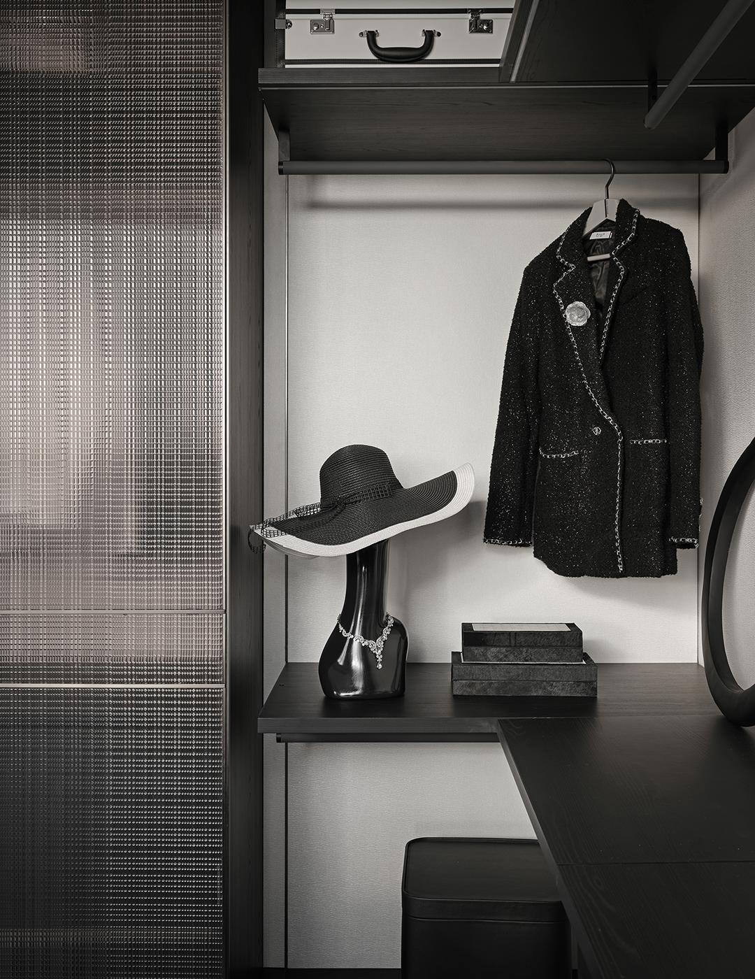 中海·大连十里观澜复式丨中国大连丨室内设计为深圳共向设计,软装设计为深圳共向美学-20