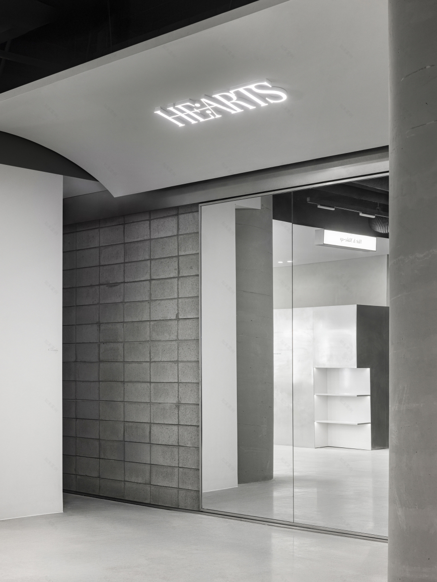 由HE:ARTS、RVMN打造的首尔框架丨韩国首尔-29