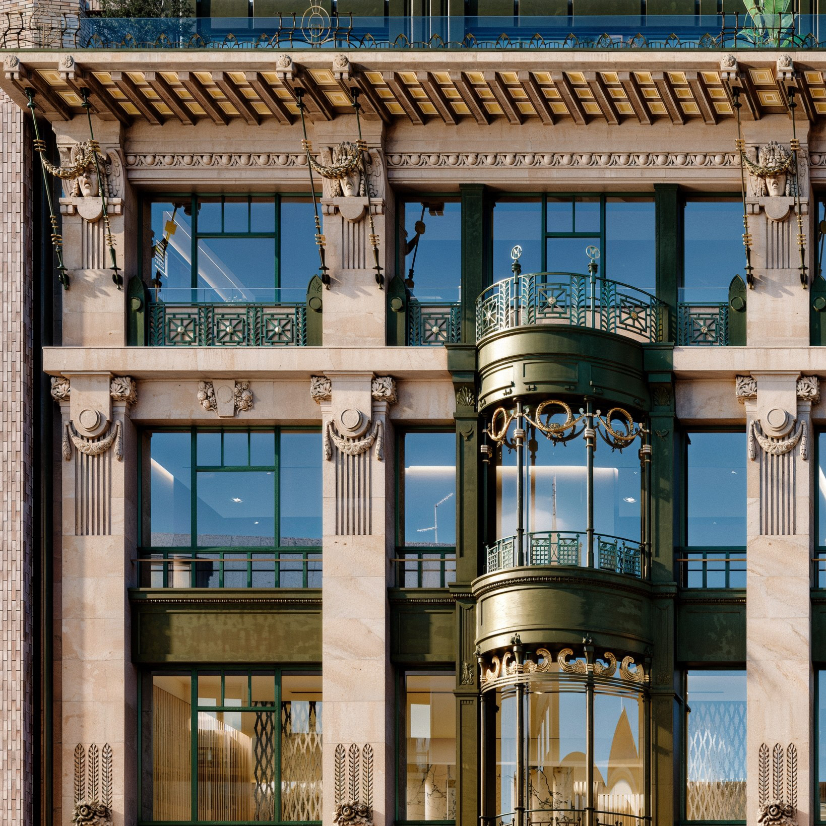 Wrocław, Świdnicka 17-19-19