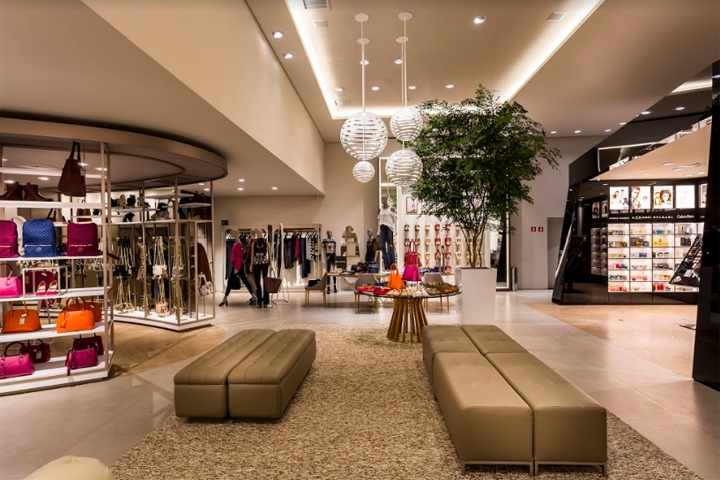 巴西 Shoestock 旗舰店，科技与温馨共融的购物体验-1