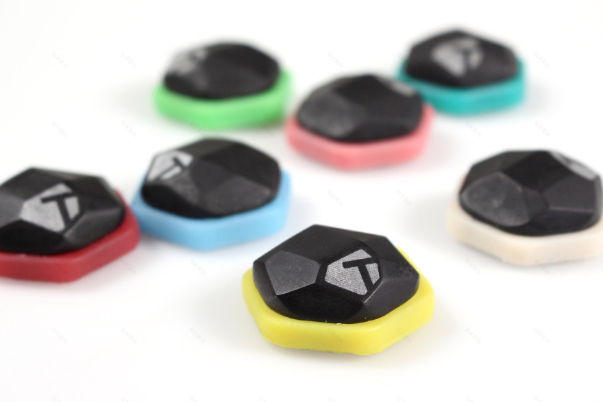 Wearable pods let musicians compose and perform tracks as vibrations on your skin-8