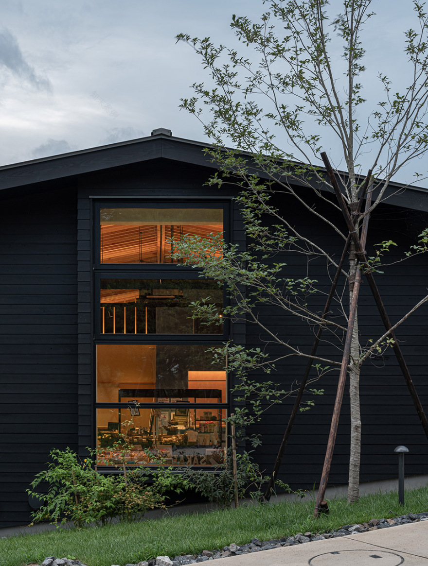 町田药师池公园“四季彩之森”游客中心丨日本-75