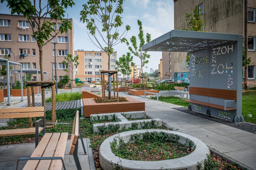 Zamenhofa Opata Hackiego住房小区庭院改造项目-0