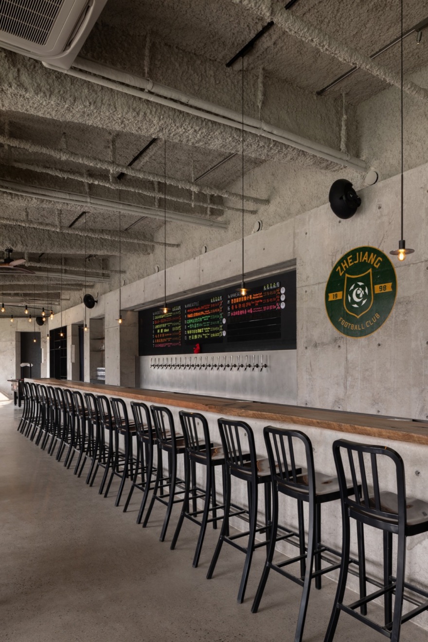 东河精酿 · 杭州黄龙店 / 杭州观堂设计-30