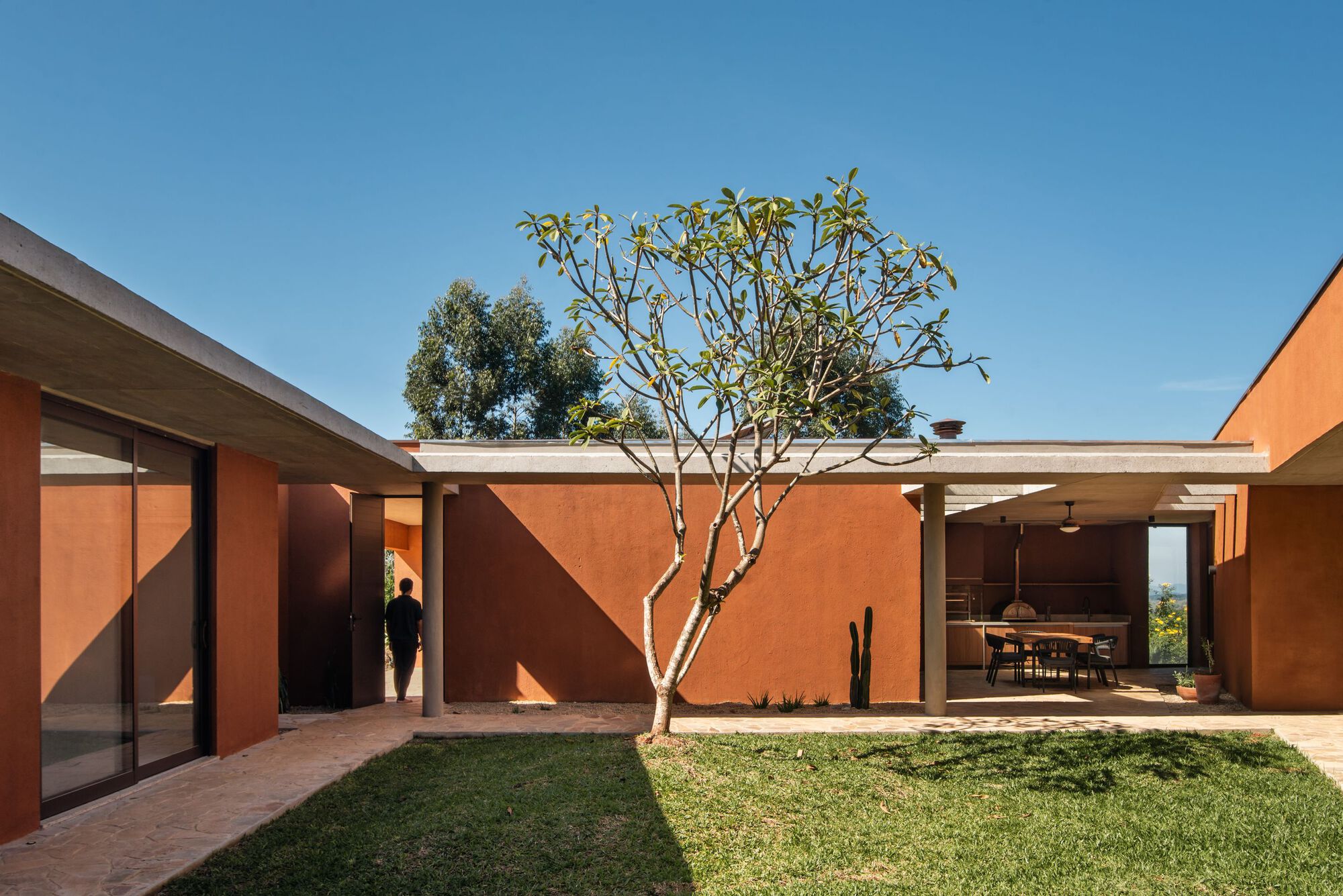 自建别墅丨巴西圣保罗丨Studio Zanskar,TAU Arquitetos-37