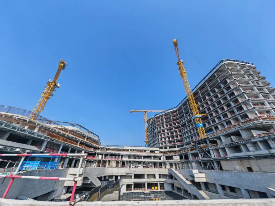 助力跨境医疗“上海模式”实现!浦东医院临港院区项目封顶︱创新“造”未来⑤-83