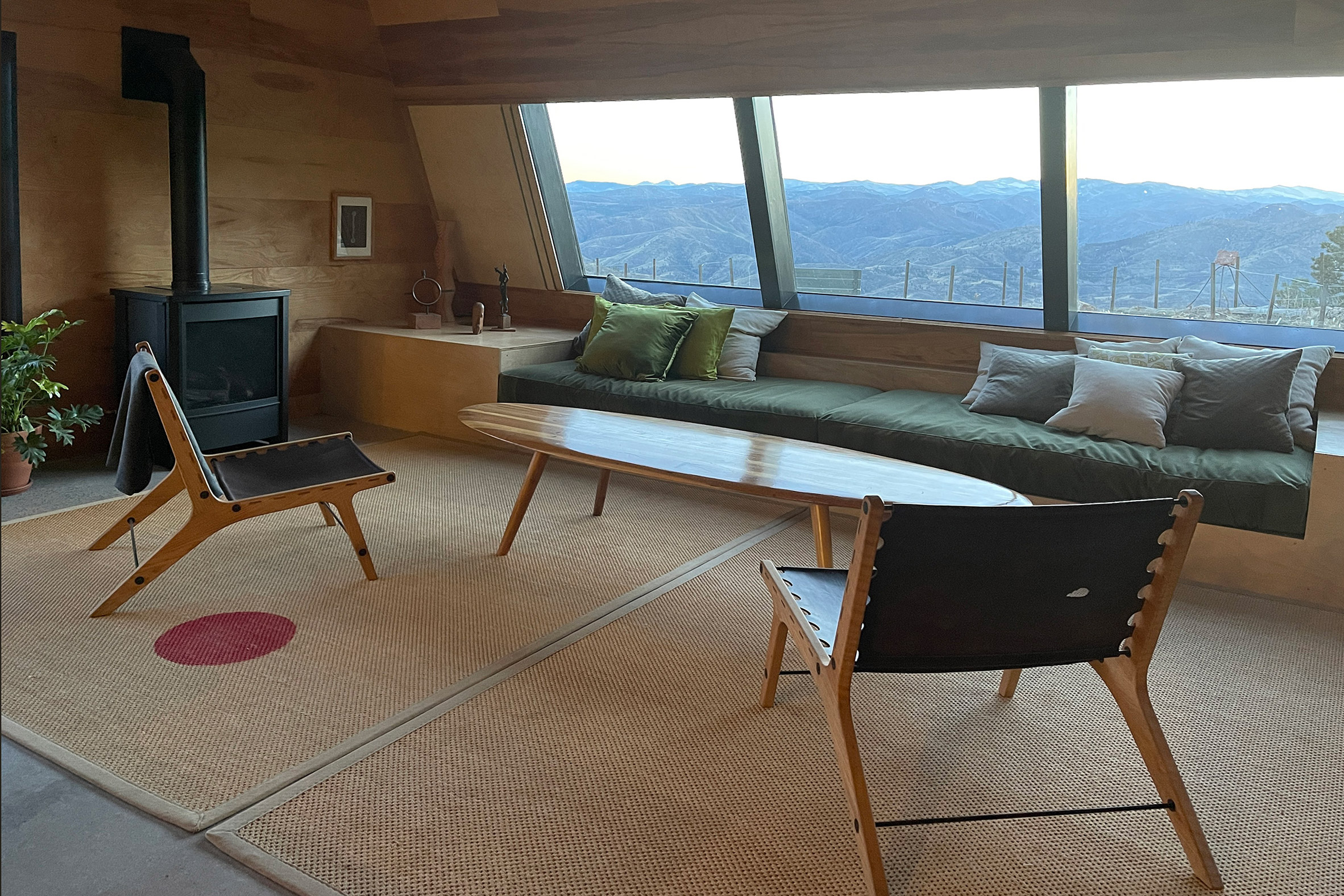 MAAD Peak House | 耐候钢打造的环保现代住宅-11