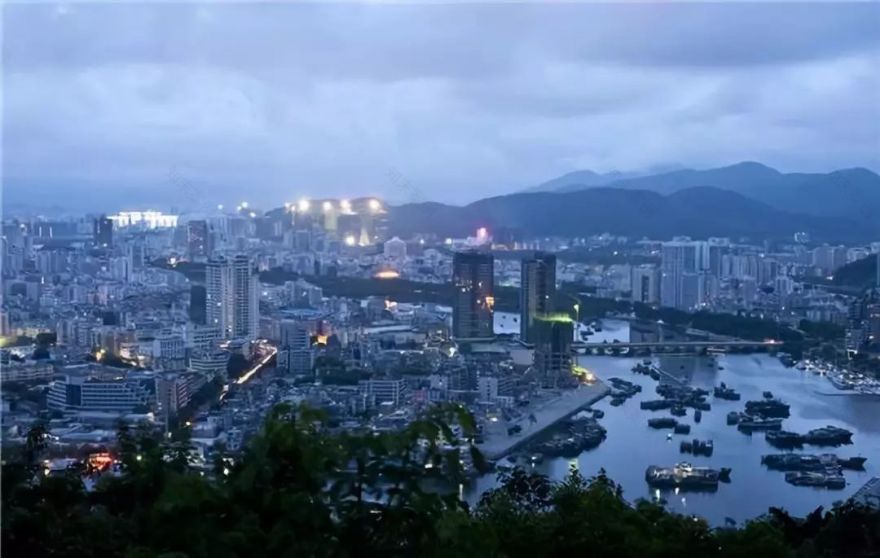 三亚酒店设计 | 阳光、水影与优雅的完美融合-40