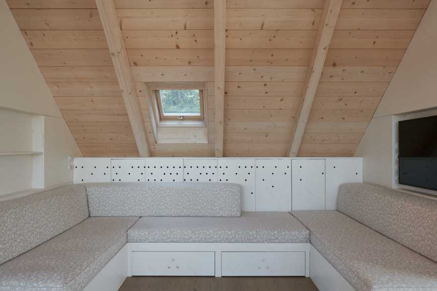 house by the forrest-25