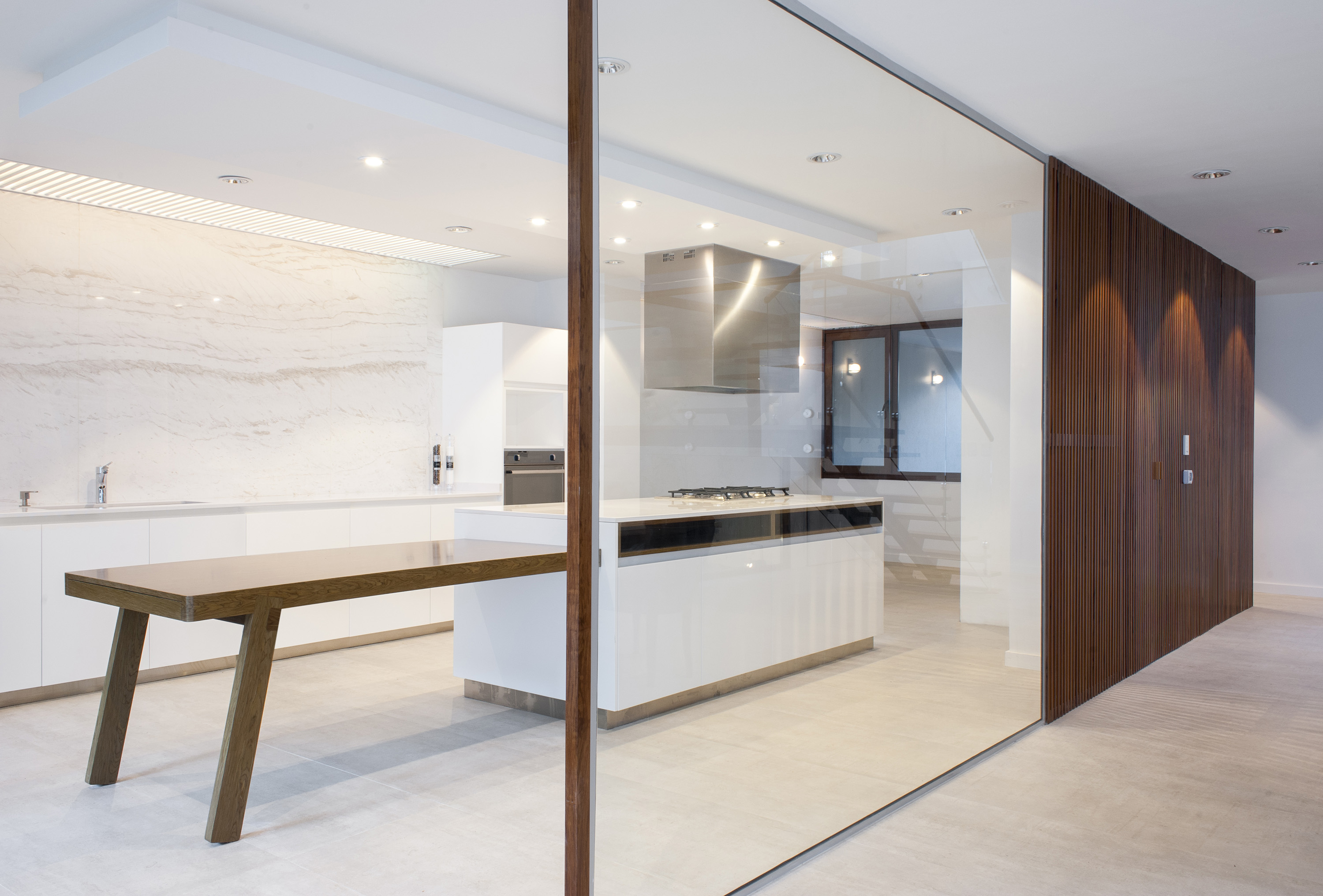 湖边住宅 House VL，融入地形与自然光的巧妙设计-9