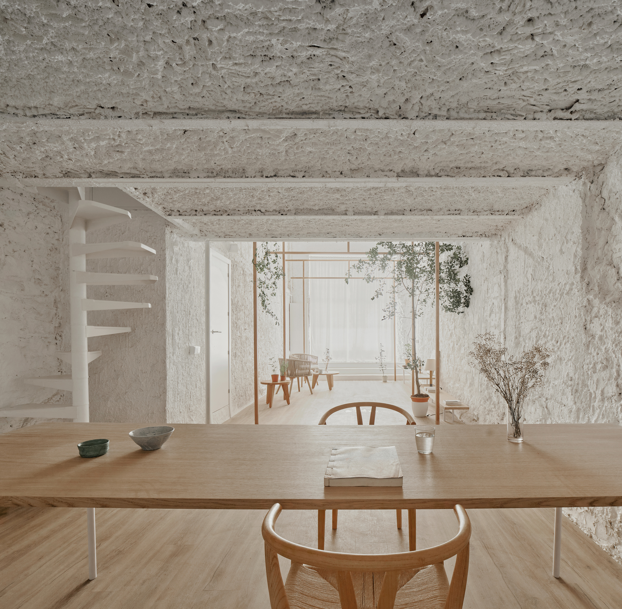 埃尔博恩阁楼公寓丨西班牙巴塞罗那丨Roman Izquierdo Bouldstridge-14