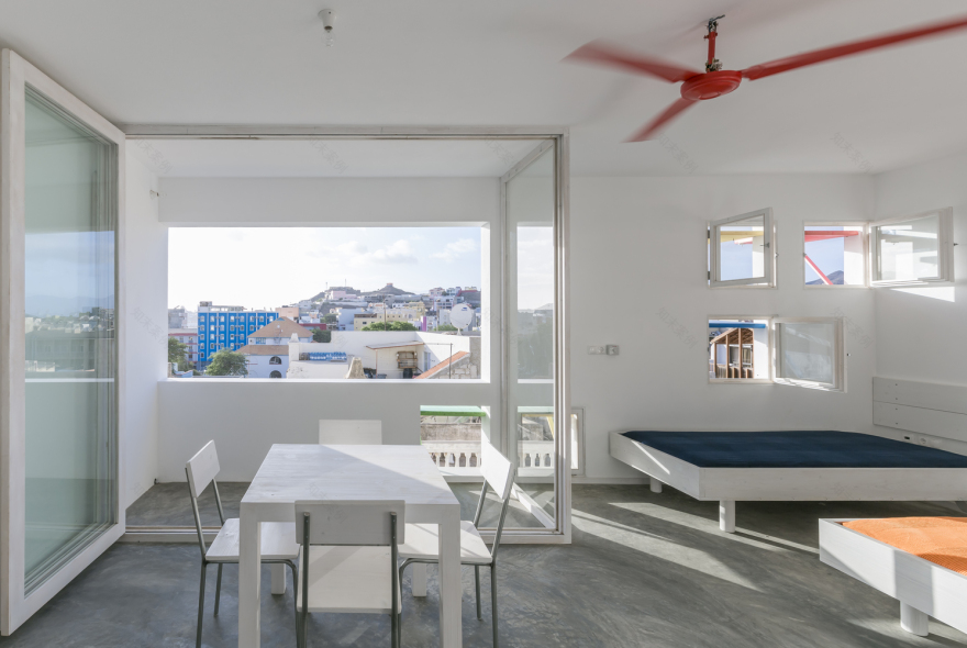 Casa Celestina · 灵活多变的色彩空间丨Ramos Castellano Arquitectos-65