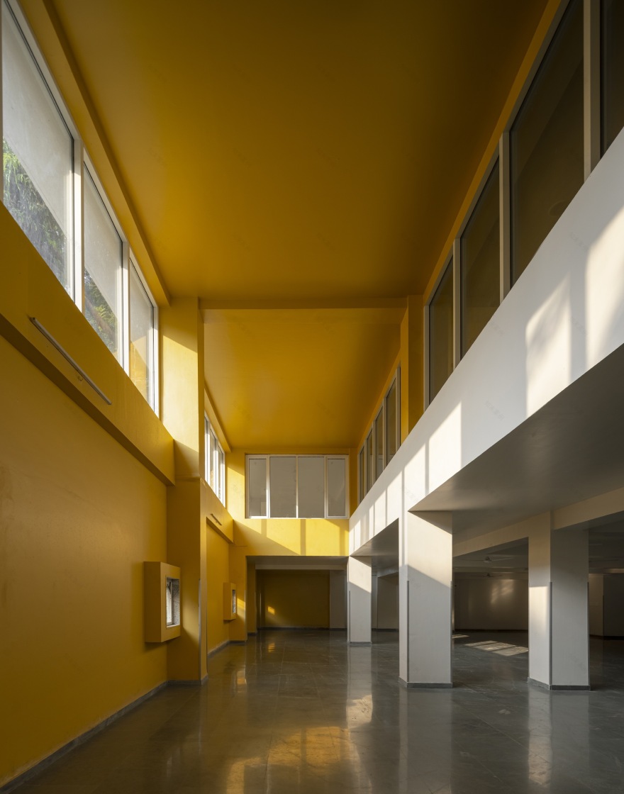 Veermata Jijabai Technological Institute Student Housing / MO-OF-34