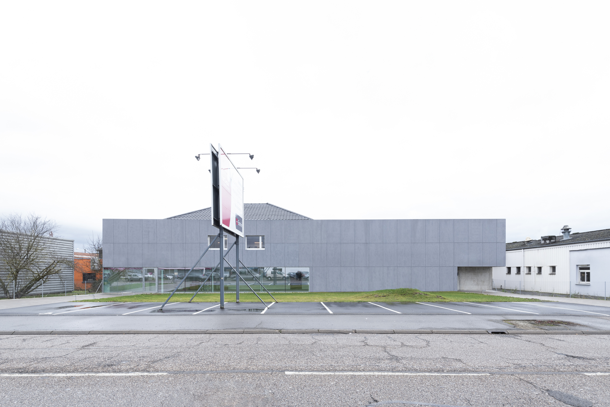 COUR 殡仪馆丨法国丨GENS-20