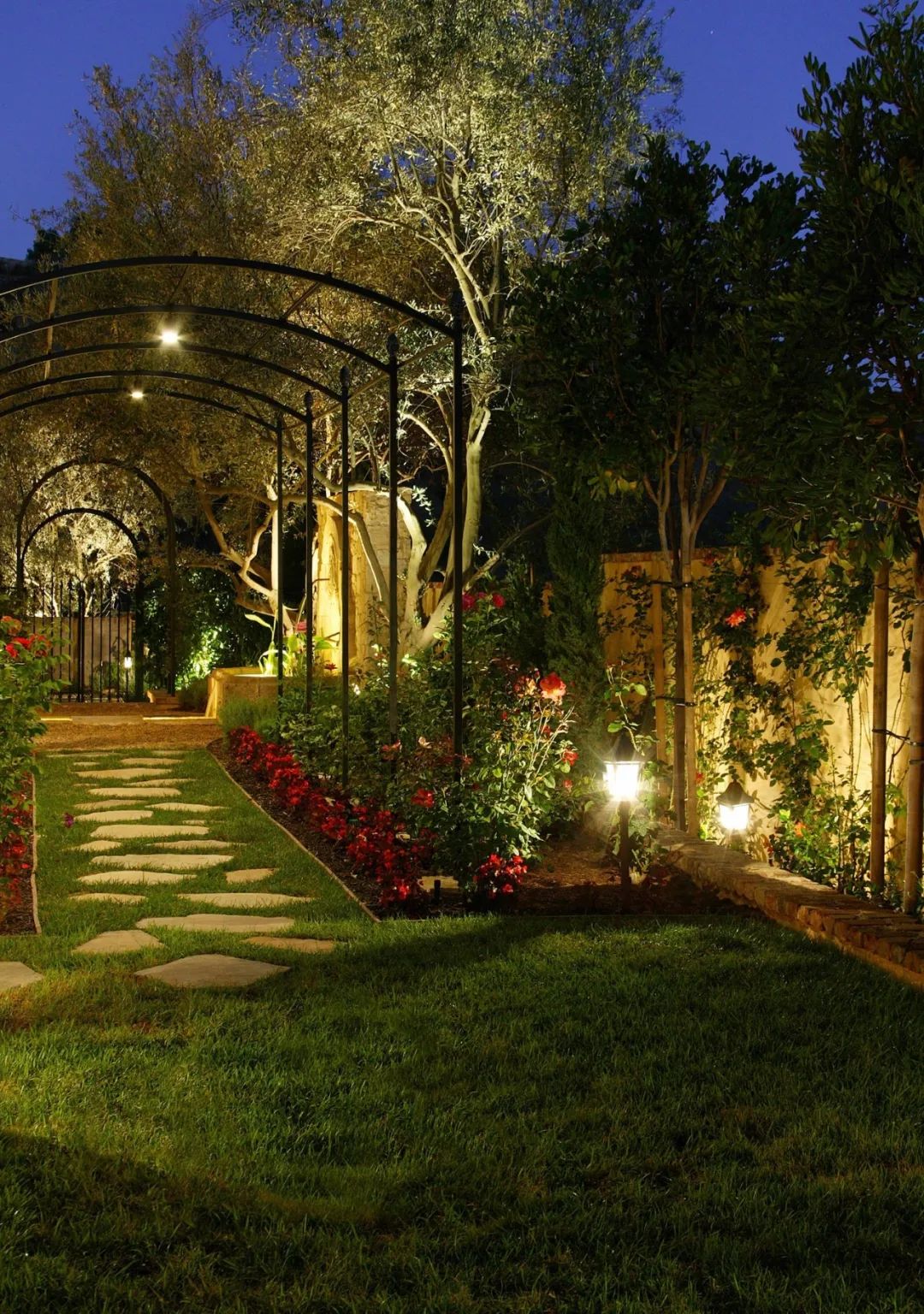 灯与夜色 · 温馨家居设计案例丨艺汉卿-23