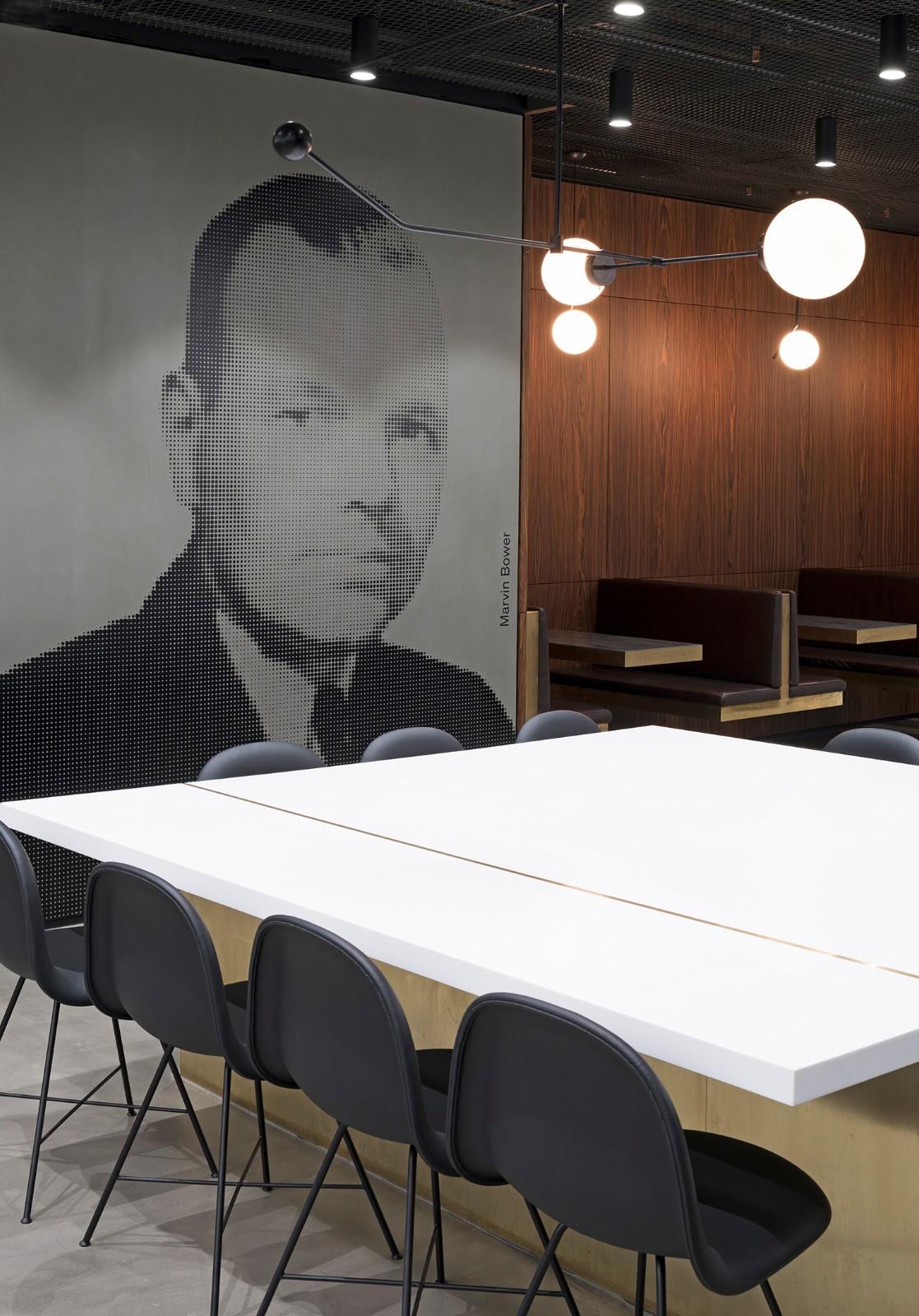 Office / Graphic layer-16