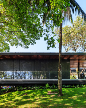 Architectural Modules for Service Areas / DMDV arquitetos