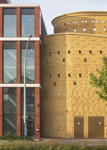 兹沃勒卡特沃尔德广场停车场丨荷兰兹沃勒丨L. van der Pol等团队-13