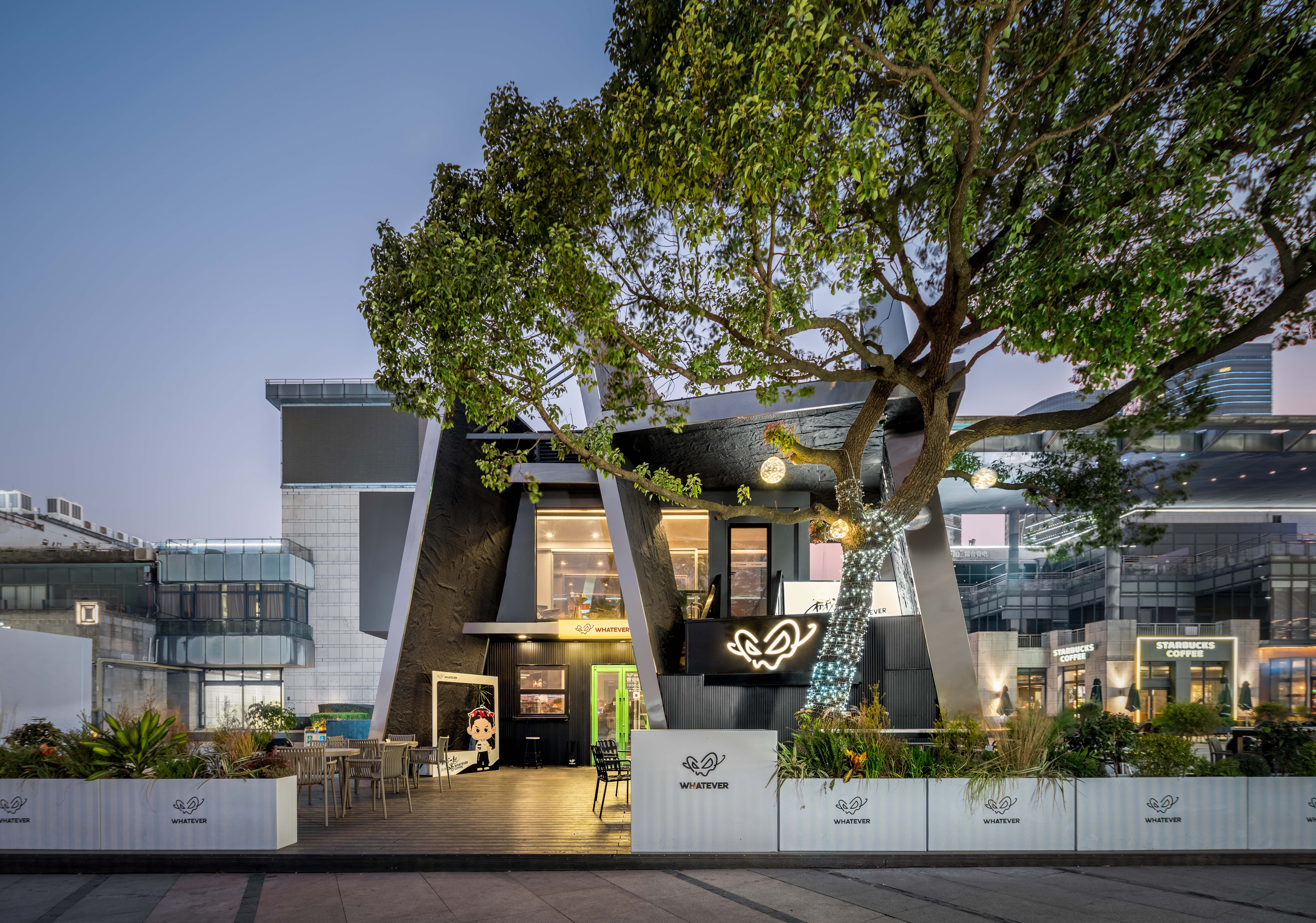 Whatever 咖啡苏州湖滨新天地店丨中国苏州丨平介设计-84