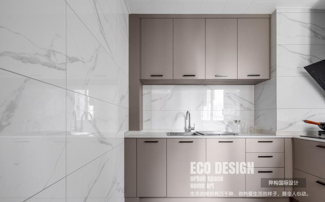 异构国际设计丨平层丨化繁为简 10年旧房逆袭轻奢智能家-0