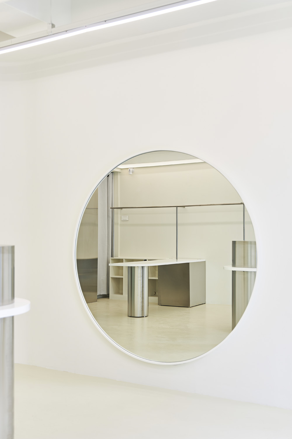 简约时尚的魅力——白厅迷你展厅设计-14