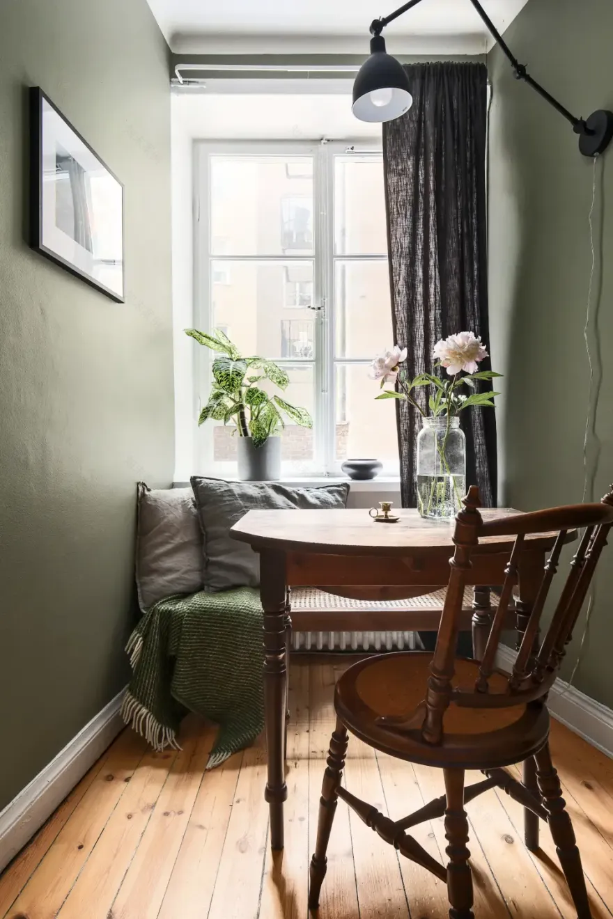 20 平米绿黑个性小窝-5