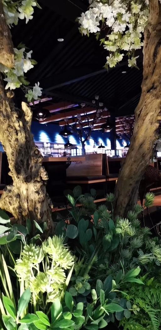 梨花炭火烤肉自助餐厅(乐宾店) | 现代风格的自助烤肉空间-14