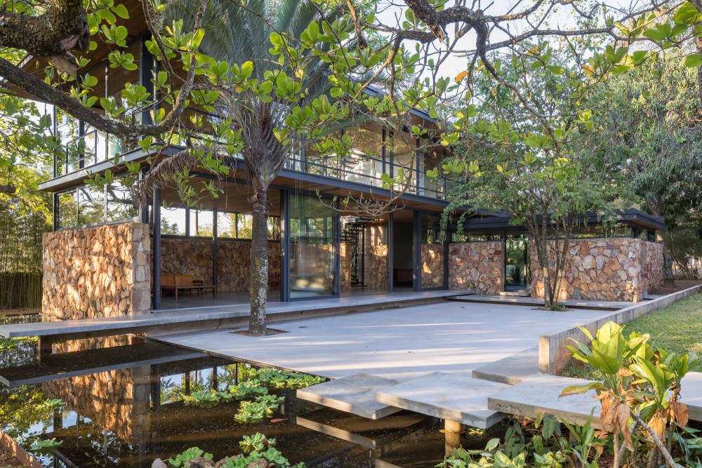 巴西 Labcity 设计工作室打造的原生态石墙住宅-14