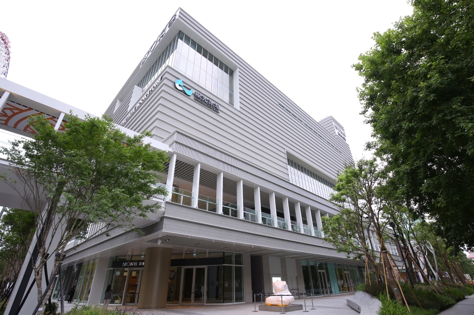 開箱 NOKE 忠泰樂生活，精選品牌、空間策展塑造零售新風貌 | 瘋設計 FUNDESIGN-0