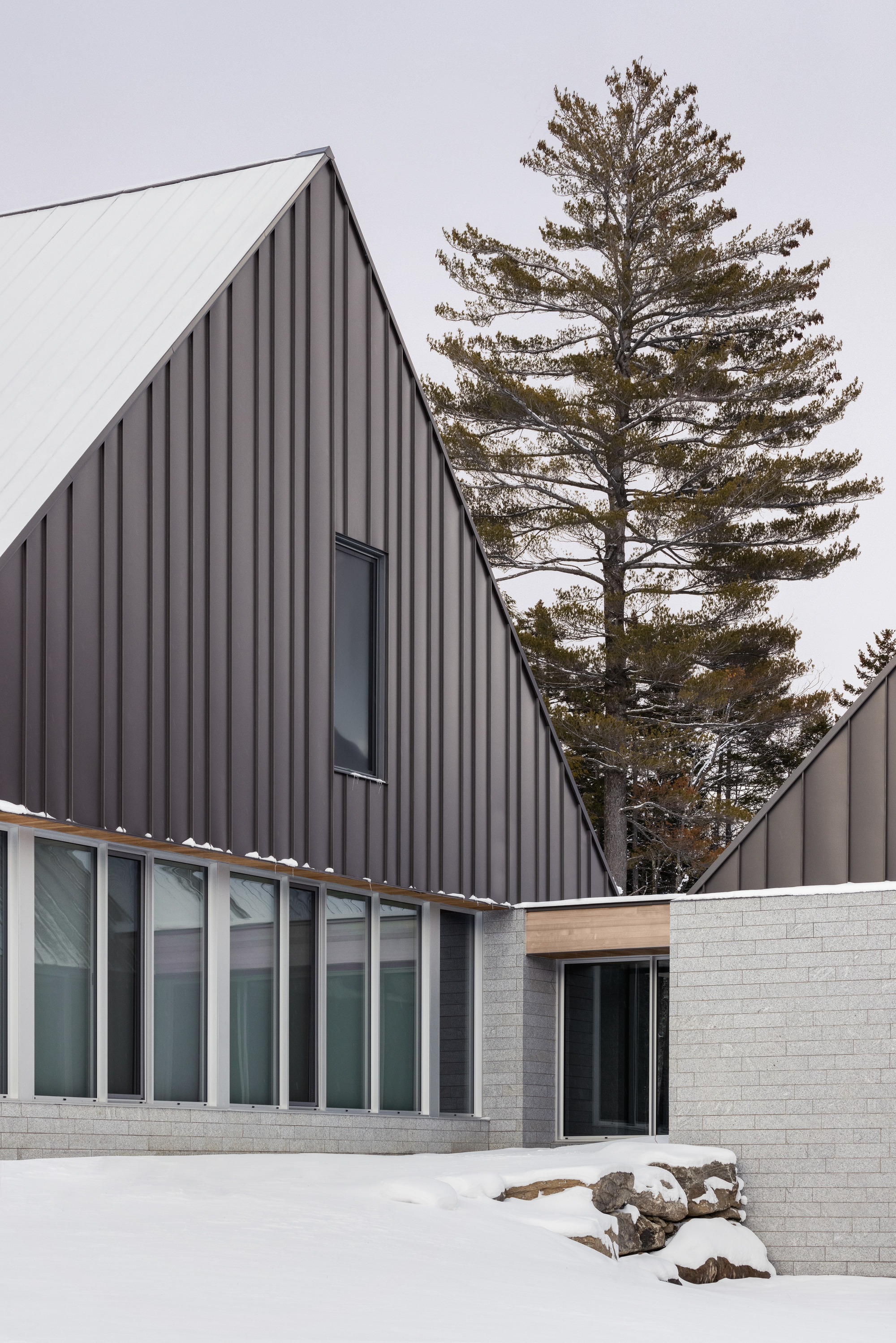 Three Summits Residence / NÓS-28