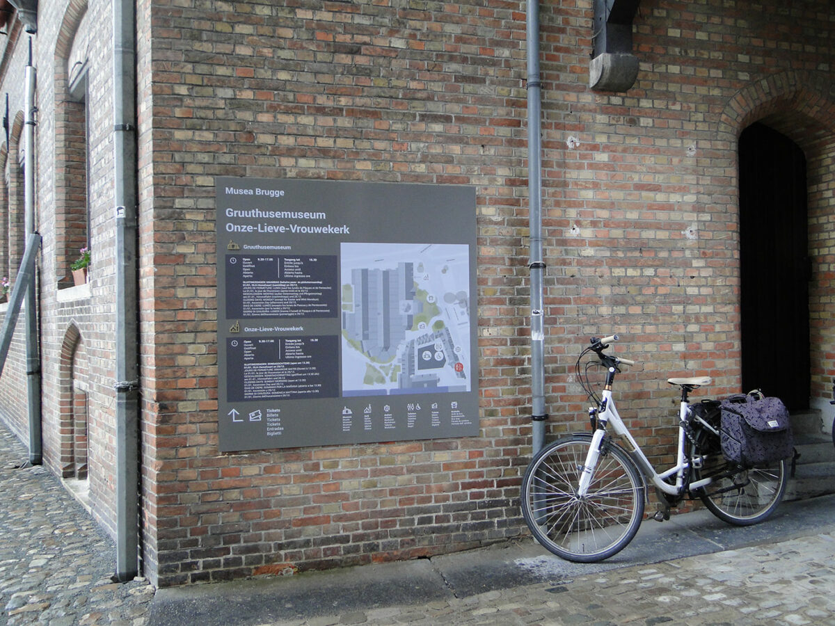 Gruuthusemuseum - /STUDIOMDA - Wayfinding Design-5